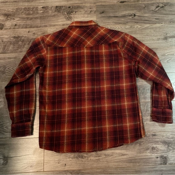 Ariat Hiller button up shirt Retro Fit shirt jacket - Picture 6 of 16